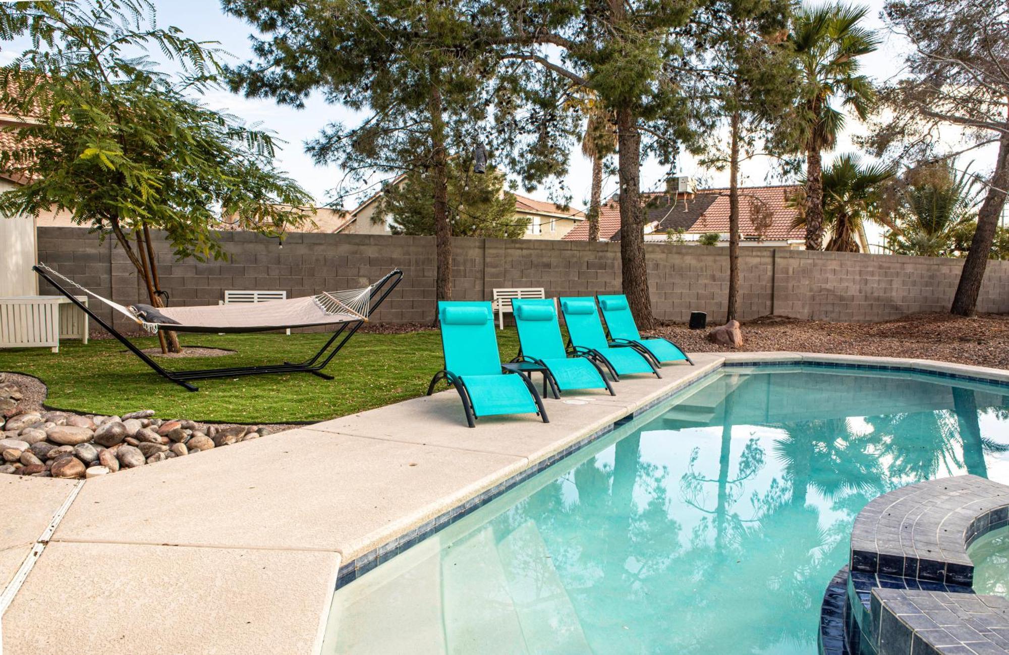 Comfy Expansive Home - Near The Strip - Heated Pool Las Vegas Ngoại thất bức ảnh