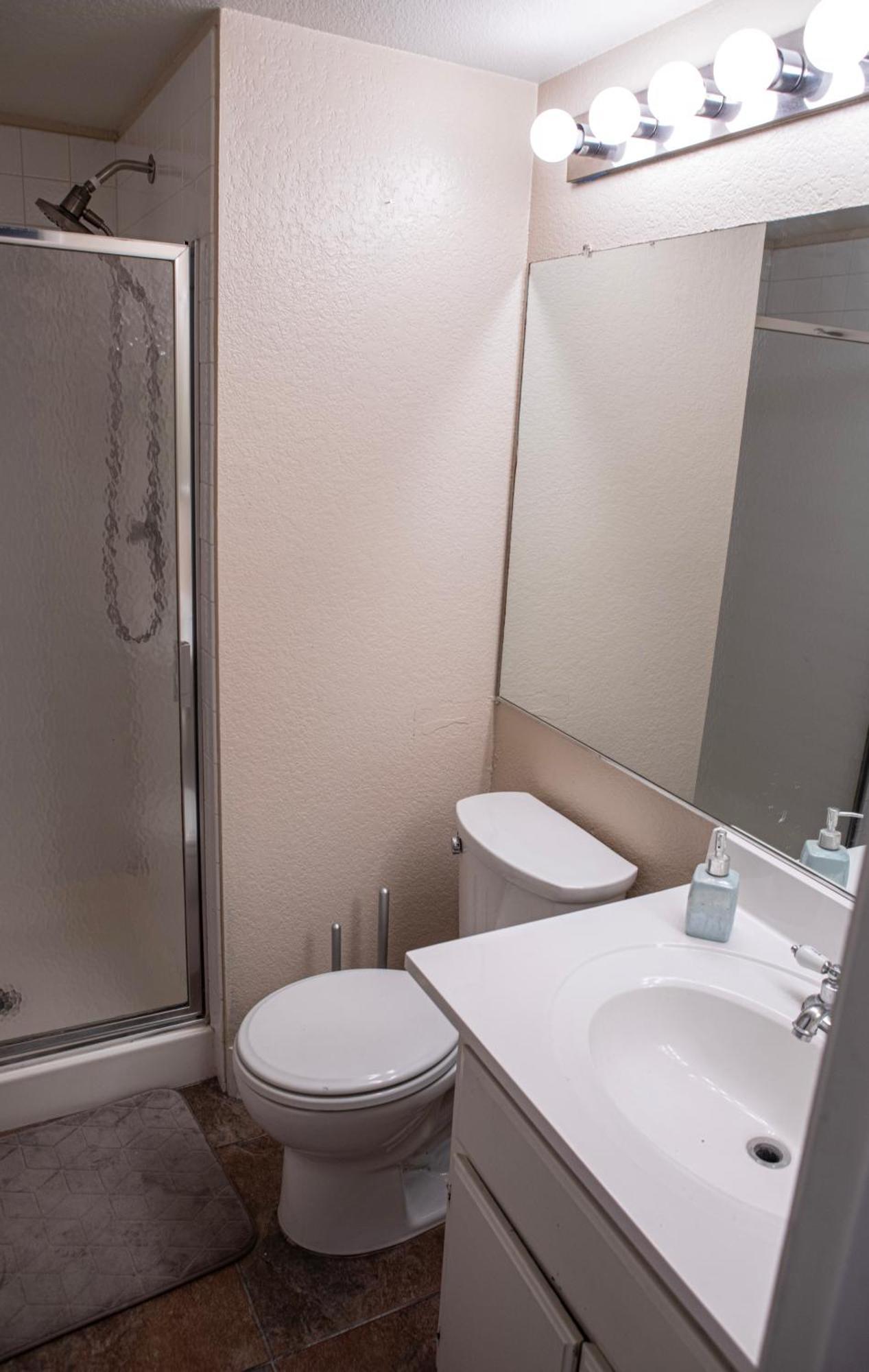 Comfy Expansive Home - Near The Strip - Heated Pool Las Vegas Ngoại thất bức ảnh